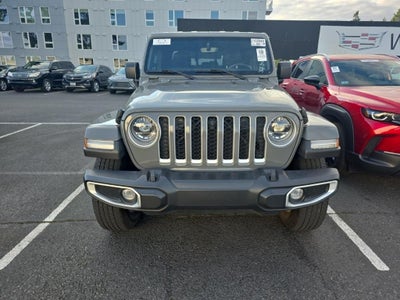 2022 Jeep Gladiator Overland