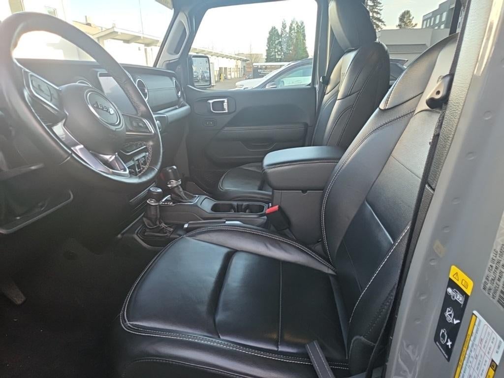 2022 Jeep Gladiator Overland