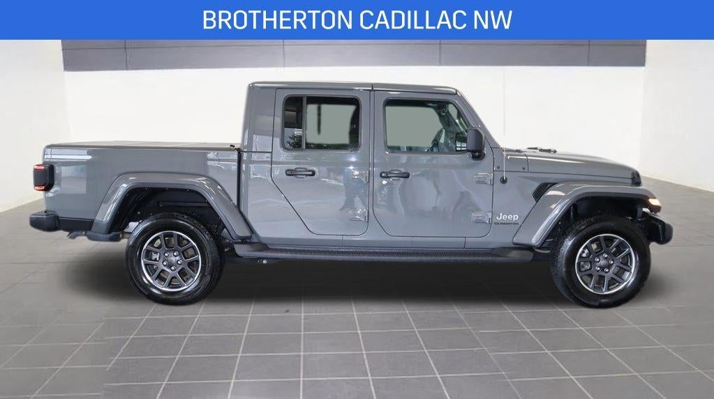 2022 Jeep Gladiator Overland