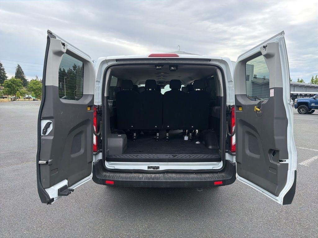 2024 Ford Transit Passenger Wagon XLT