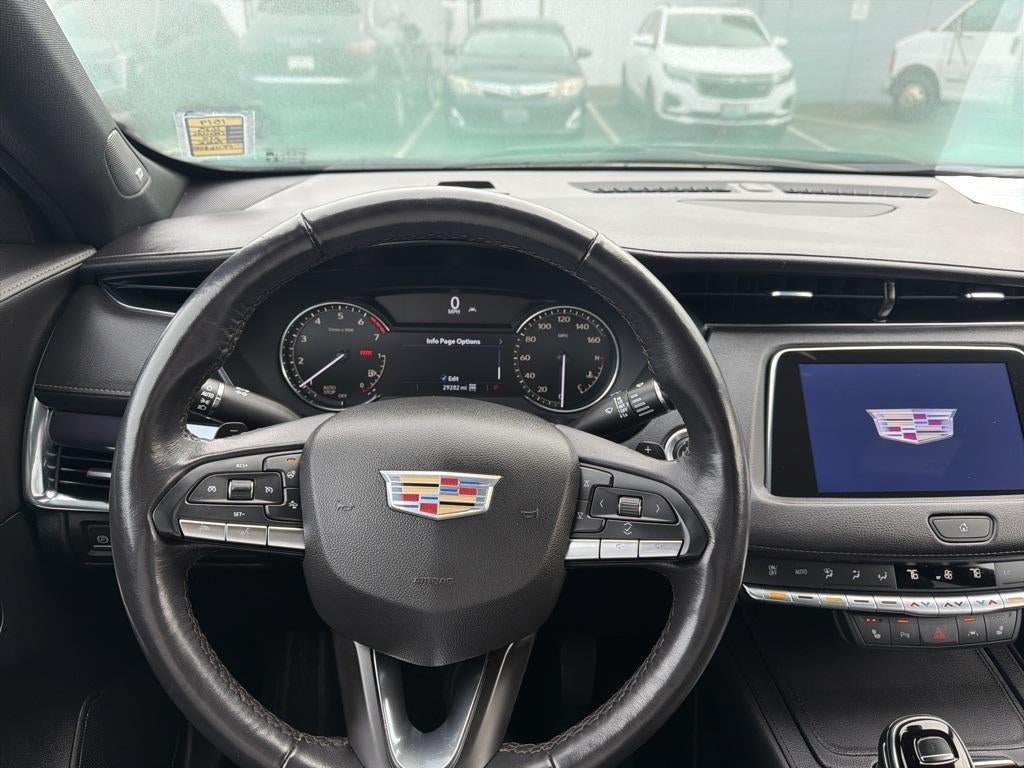 2023 Cadillac XT4 Luxury