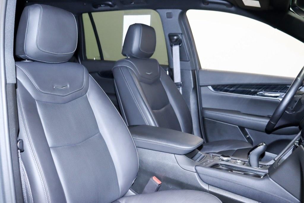 2025 Cadillac XT6 Premium Luxury