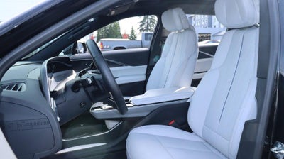 2024 Cadillac LYRIQ Luxury 1
