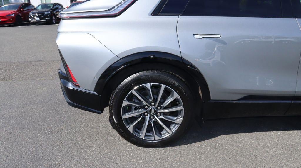 2024 Cadillac LYRIQ Sport
