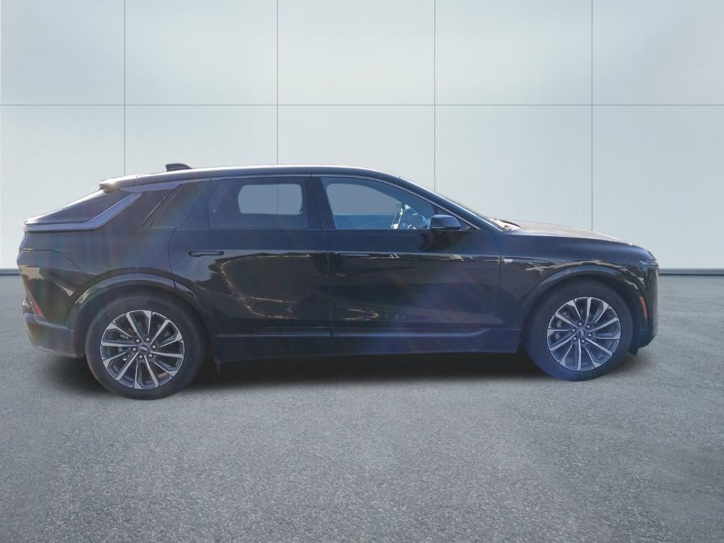 2024 Cadillac LYRIQ Sport 2