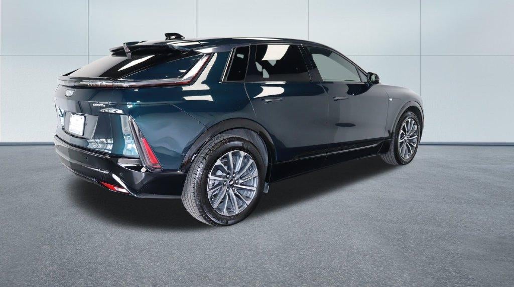 2024 Cadillac LYRIQ Sport 2