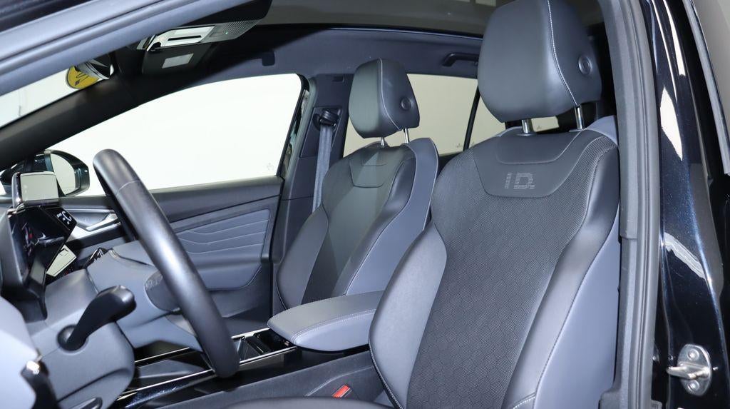 2023 Volkswagen ID.4 Base