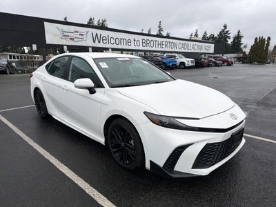 2025 Toyota Camry SE