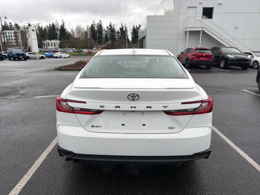 2025 Toyota Camry SE