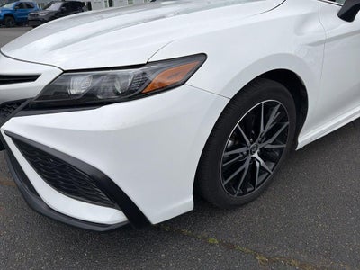 2024 Toyota Camry SE AWD