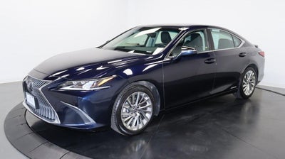 2020 Lexus ES 300h Luxury
