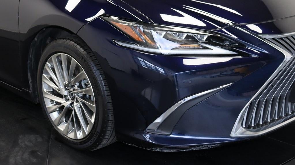 2020 Lexus ES 300h Luxury
