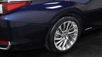 2020 Lexus ES 300h Luxury