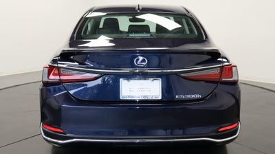 2020 Lexus ES 300h Luxury