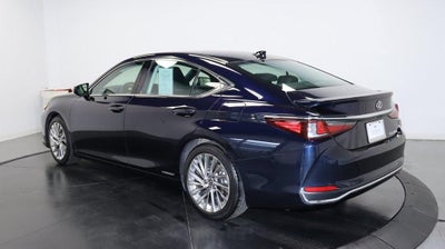 2020 Lexus ES 300h Luxury