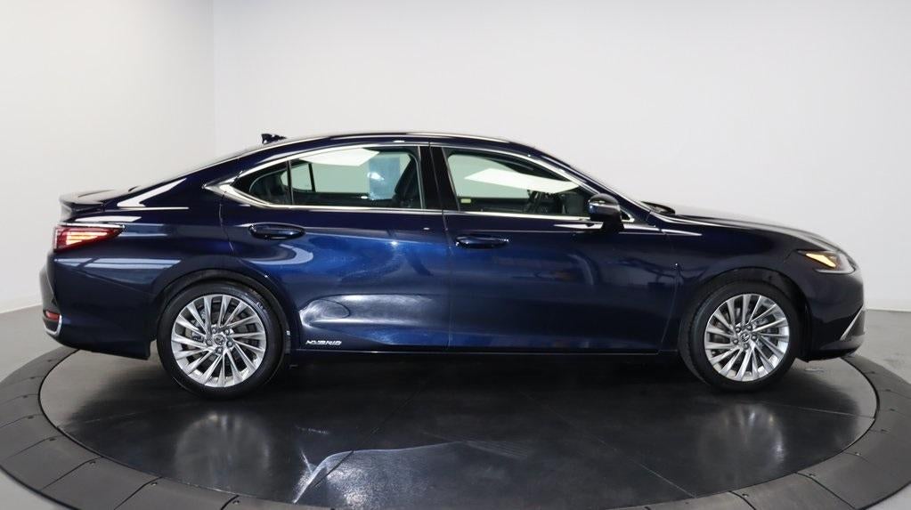 2020 Lexus ES 300h Luxury