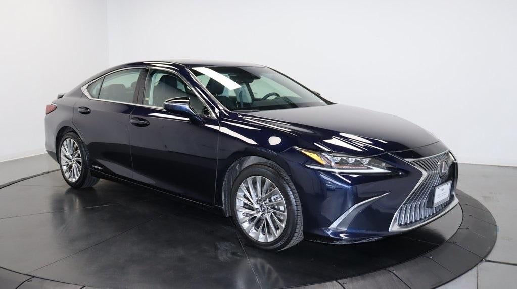 2020 Lexus ES 300h Luxury