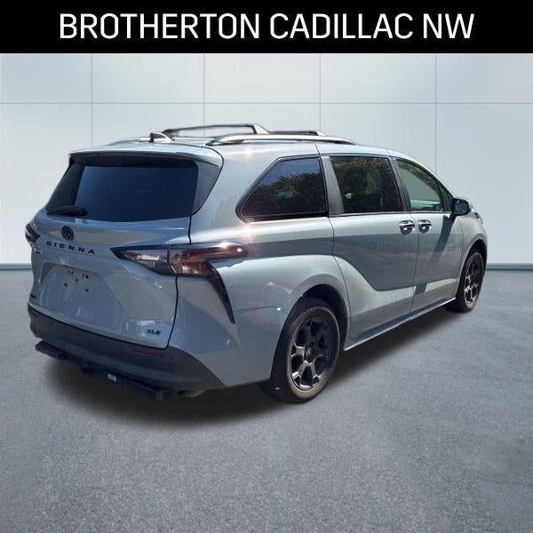 2025 Toyota Sienna Woodland Edition