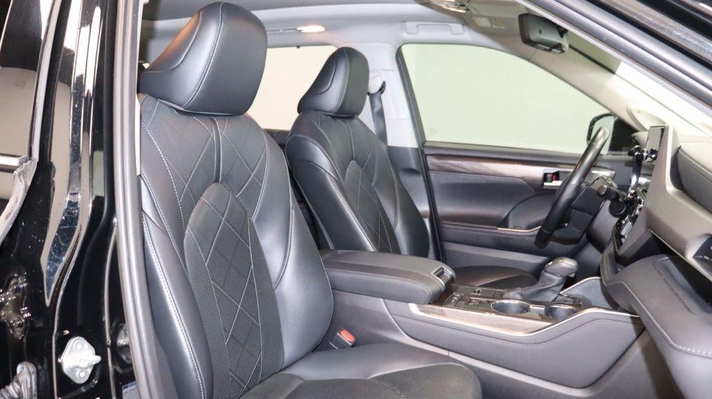 2021 Toyota HIGHLANDER HYBRID Platinum