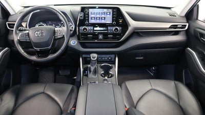 2020 Toyota Highlander Base