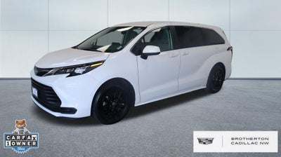 2024 Toyota Sienna LE AWD