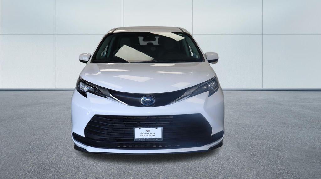 2024 Toyota Sienna LE AWD