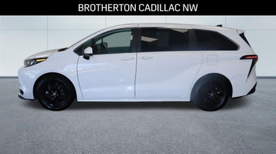 2024 Toyota Sienna LE AWD