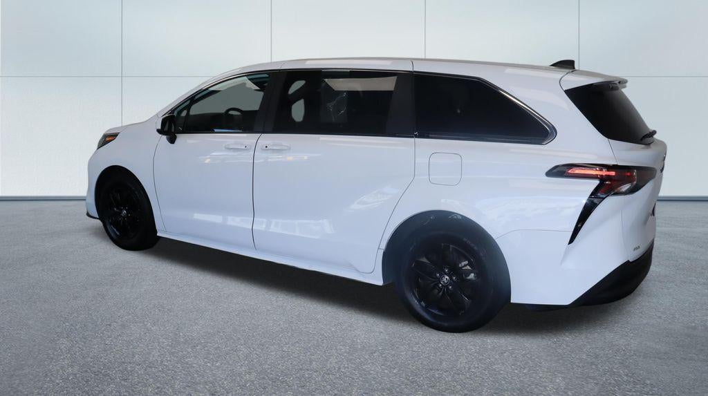 2024 Toyota Sienna LE AWD