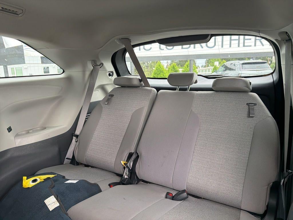 2024 Toyota Sienna LE AWD
