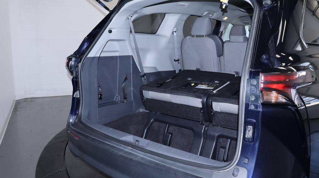 2024 Toyota Sienna LE AWD