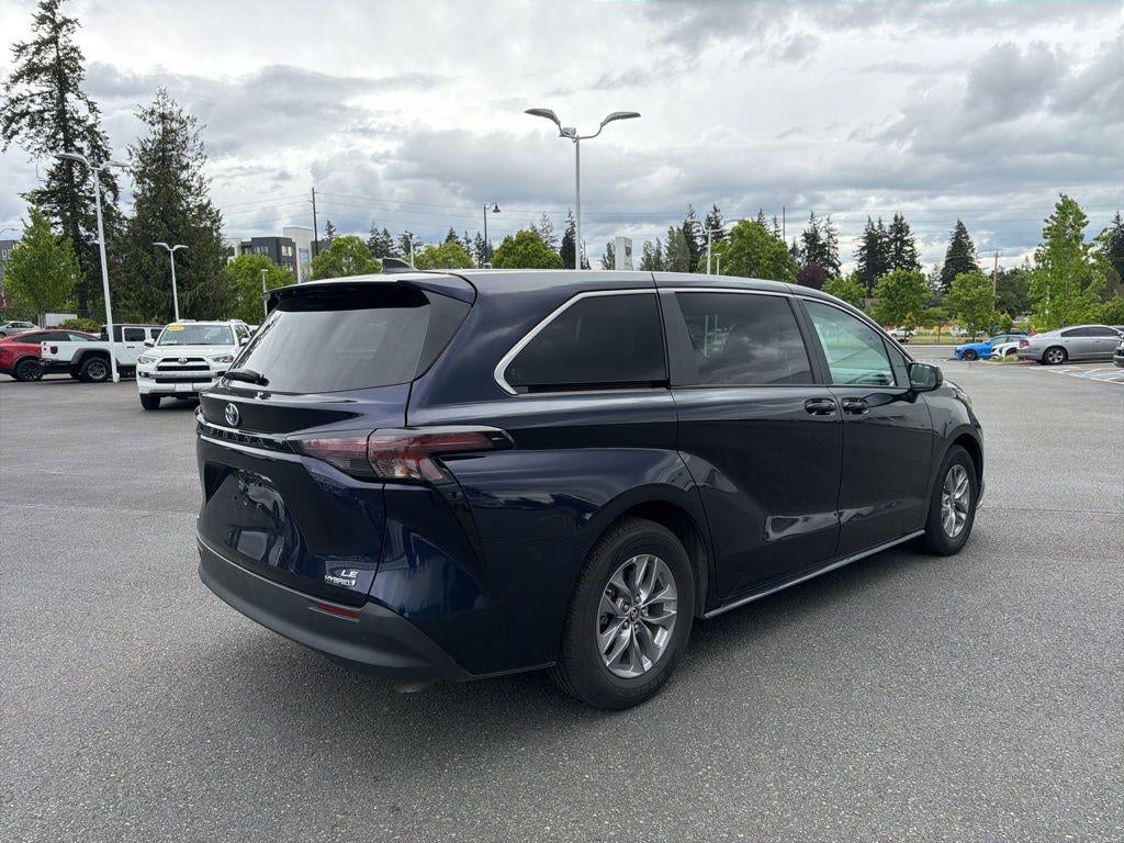 2024 Toyota Sienna LE AWD