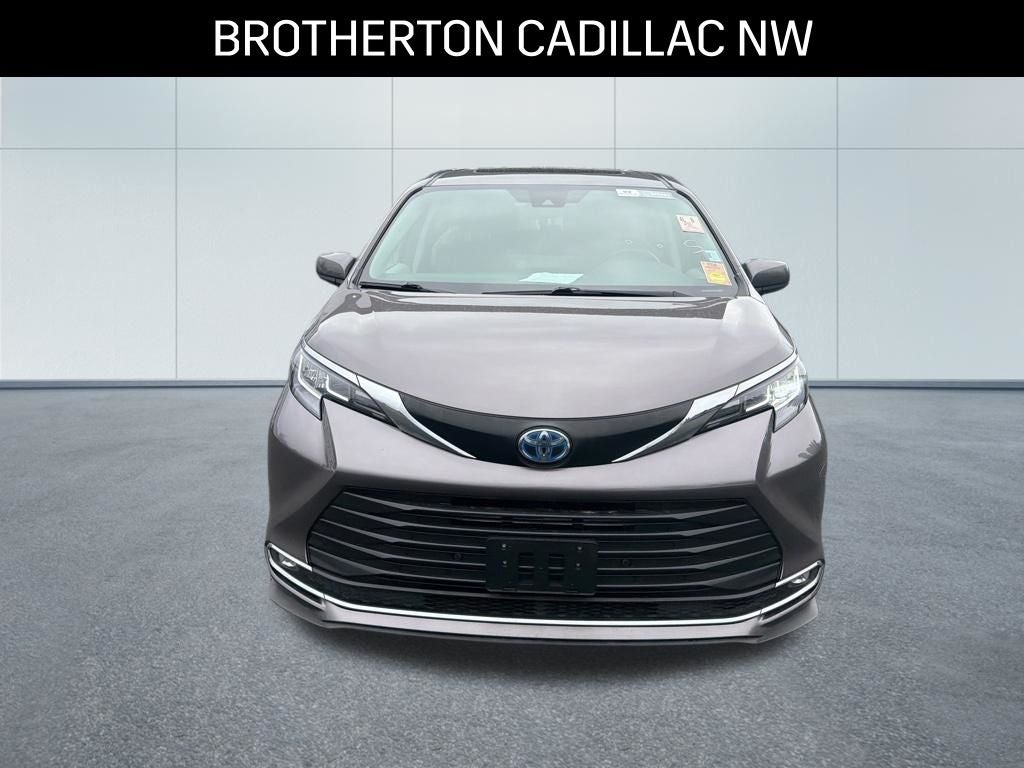 2022 Toyota Sienna XLE