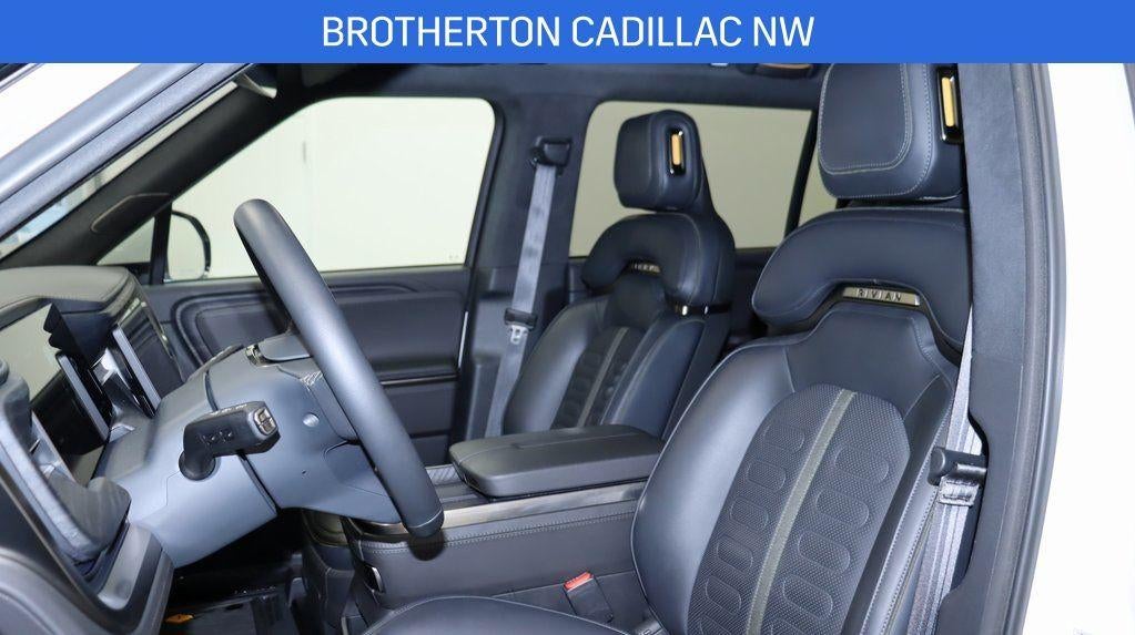 2025 RIVIAN R1S Adventure Dual Motor Standard Pack