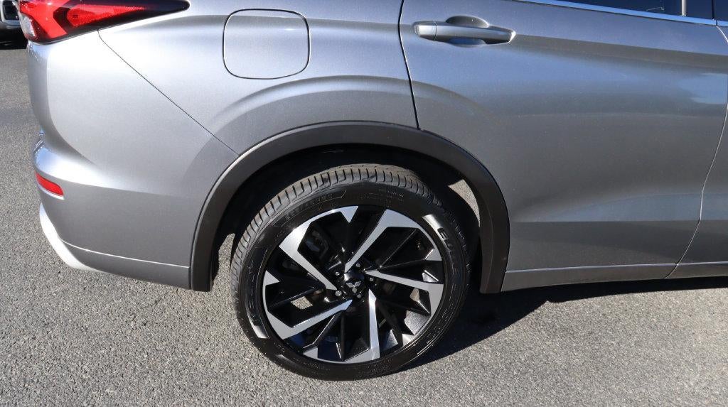 2023 Mitsubishi Outlander SEL