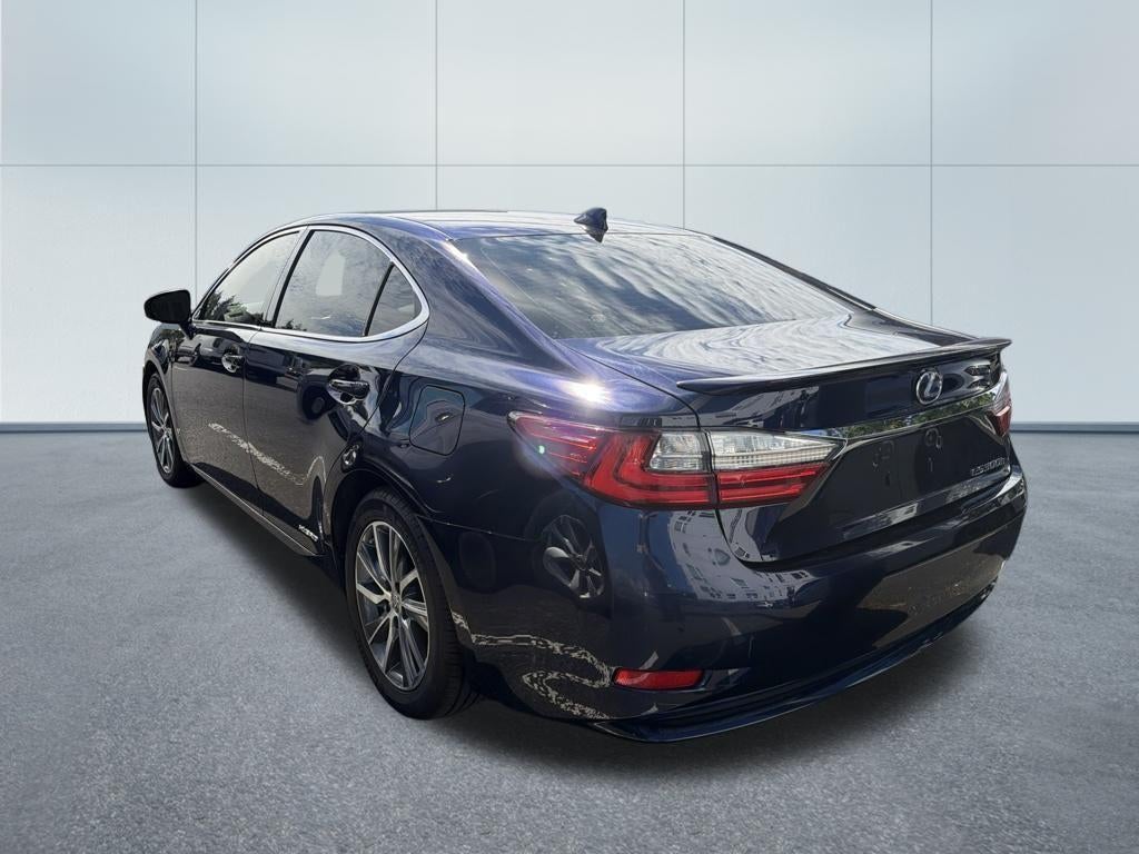 2018 Lexus ES 300h