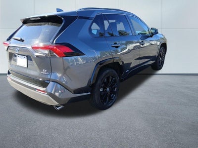 2023 Toyota RAV4 SE