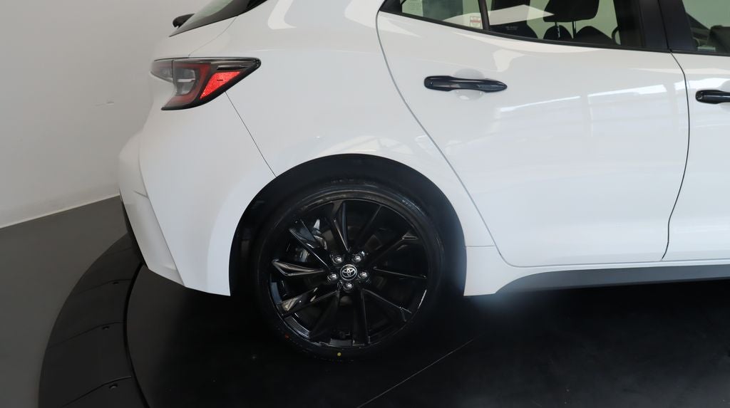 2022 Toyota Corolla Hatchback SE Nightshade Edition