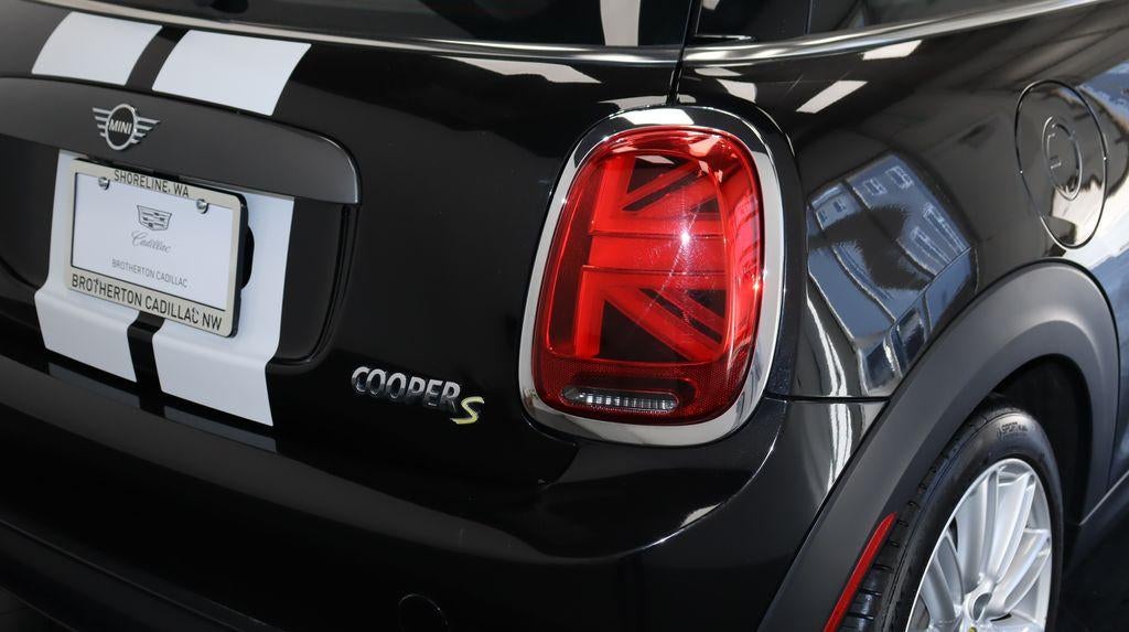2021 MINI Hardtop 2 Door Iconic