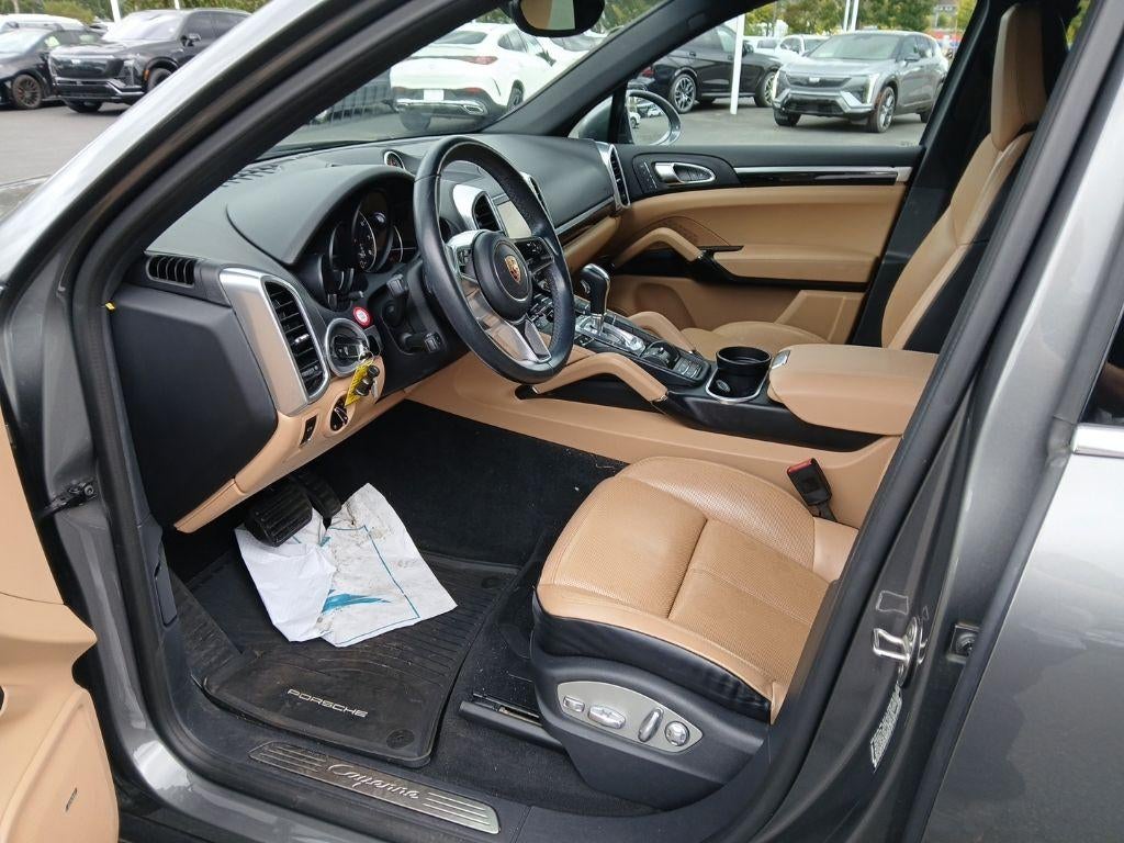 2016 Porsche Cayenne Base