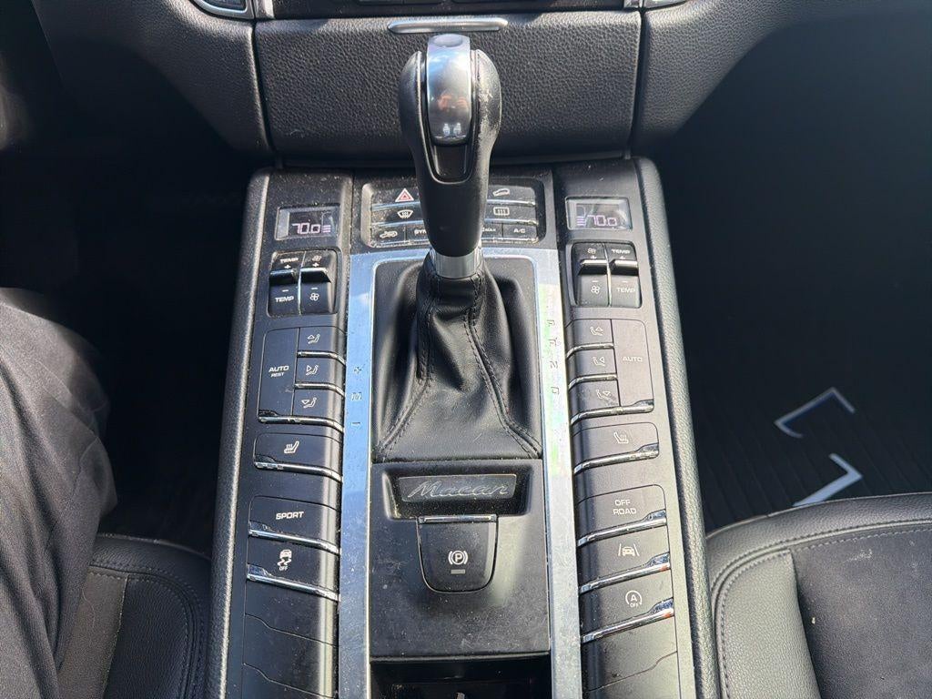 2017 Porsche Macan Base