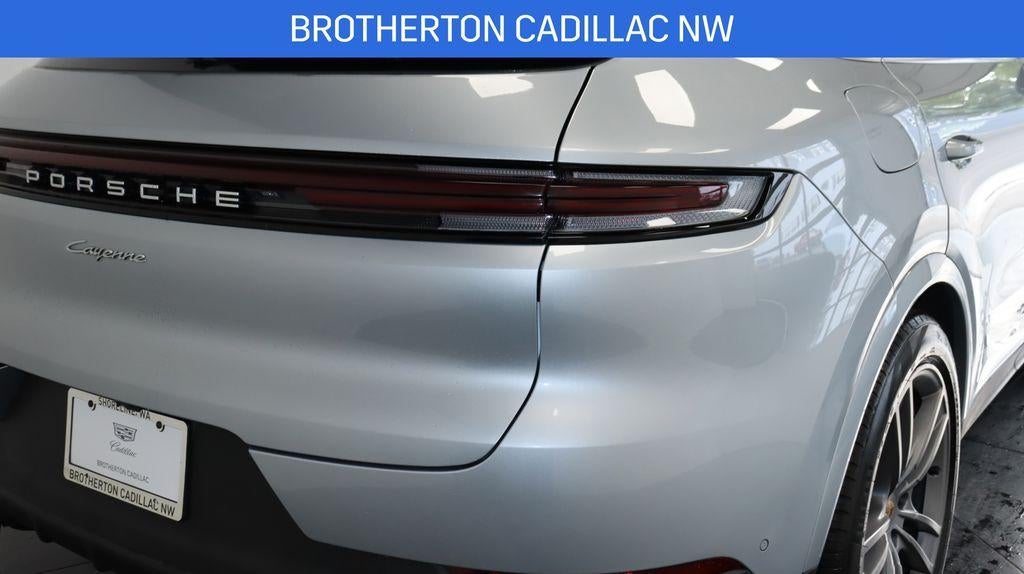 2024 Porsche Cayenne Base