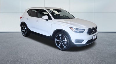2019 Volvo XC40 Momentum