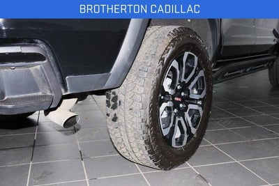 2025 GMC Canyon 4WD AT4