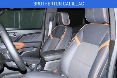 2025 GMC Canyon 4WD AT4