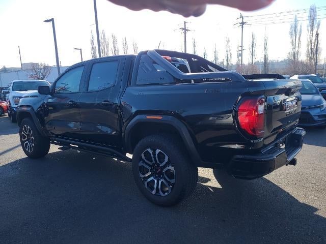 2025 GMC Canyon 4WD AT4