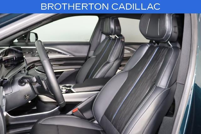 2024 Cadillac LYRIQ Sport 2