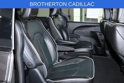 2023 Chrysler Pacifica Hybrid Limited