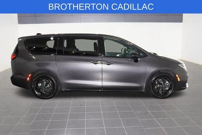 2023 Chrysler Pacifica Hybrid Limited