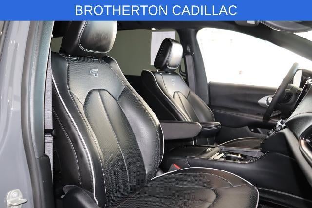 2023 Chrysler Pacifica Hybrid Limited