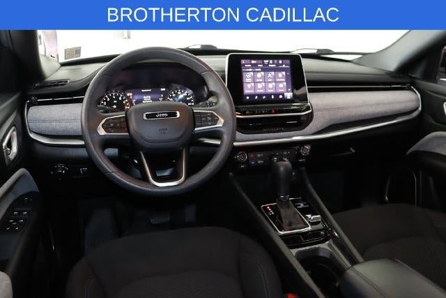2025 Jeep Compass Base